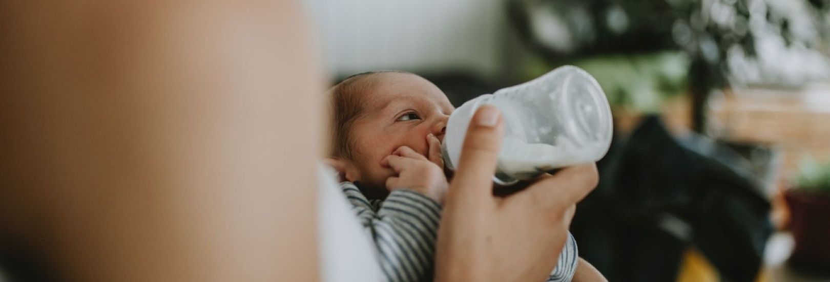 Lieber Muttermilch oder Flaschennahrung?